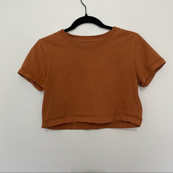 Urban outfitters  women's plain camel tan cropped top size xs extra small - Picture 1 of 3